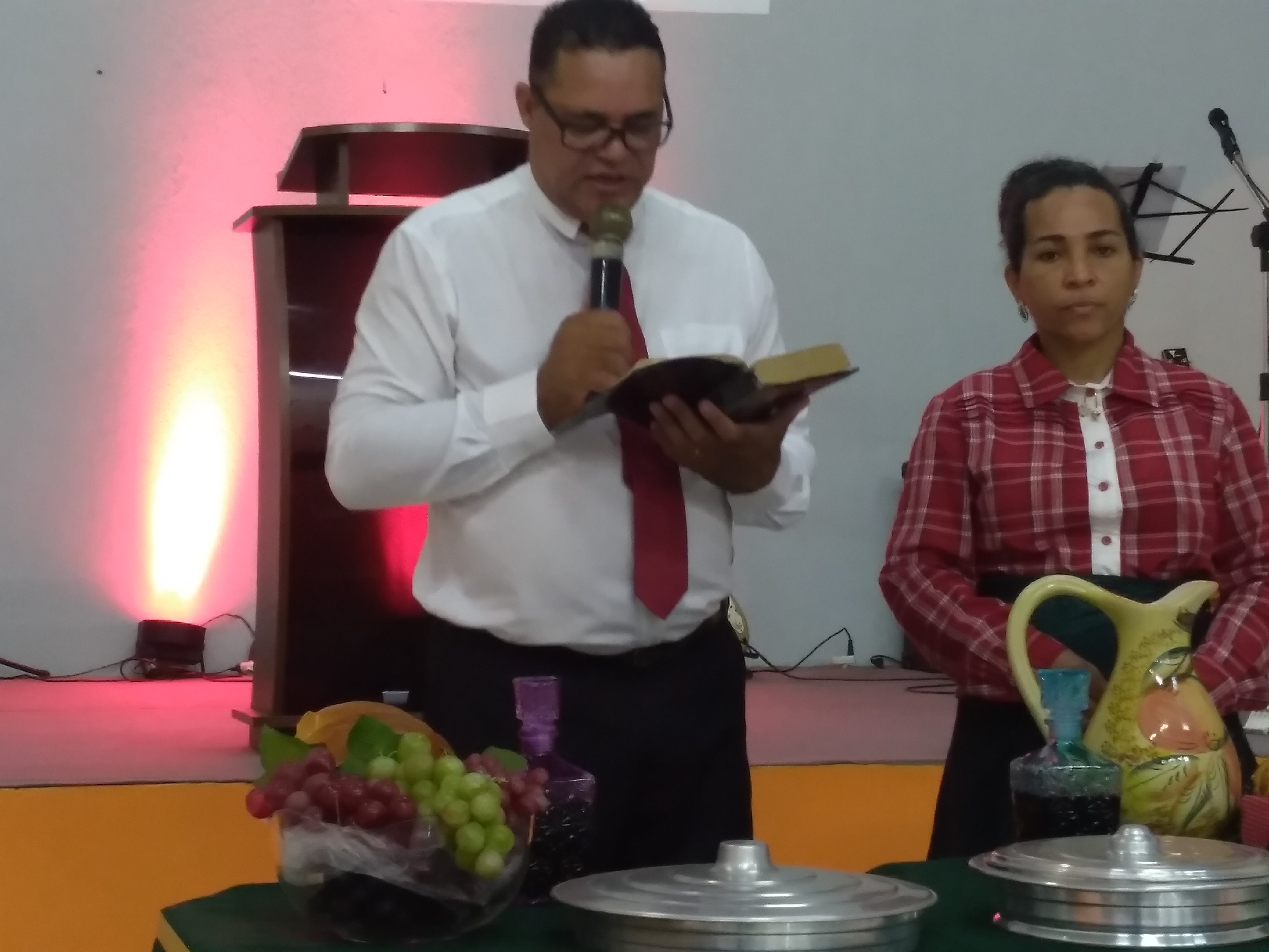 Pr. GERSON PEREIRA / Pra LEONICE PEREIRA